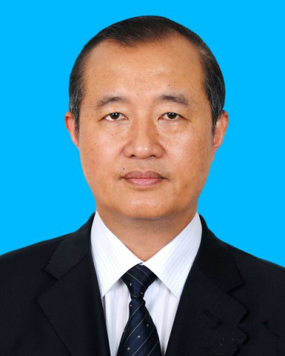 李偉