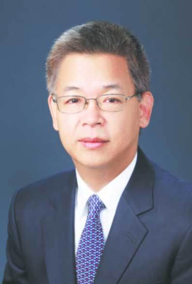 黃益平