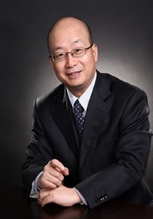 周黎安