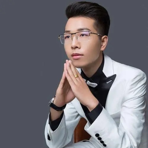 韓鶴之簡介模式融資能量領袖精華